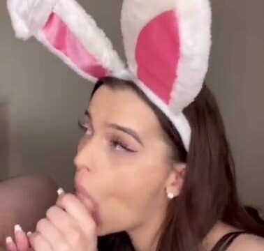XoSarahx Bunny Deepthroat Blowjob Video Leaked