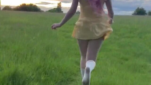 Belle Delphine Naked Running Outdoor Video Leaked